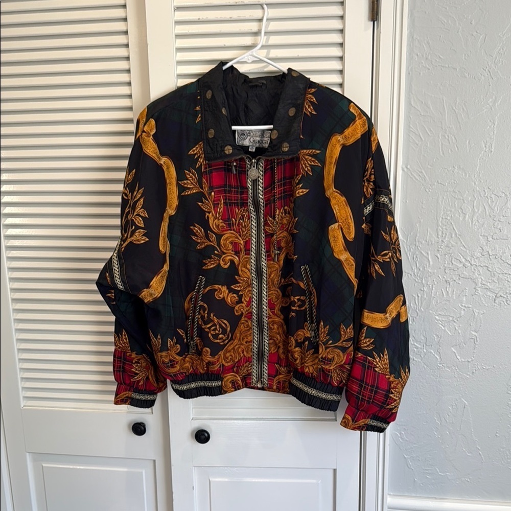 Vintage Baroque Print windbreaker